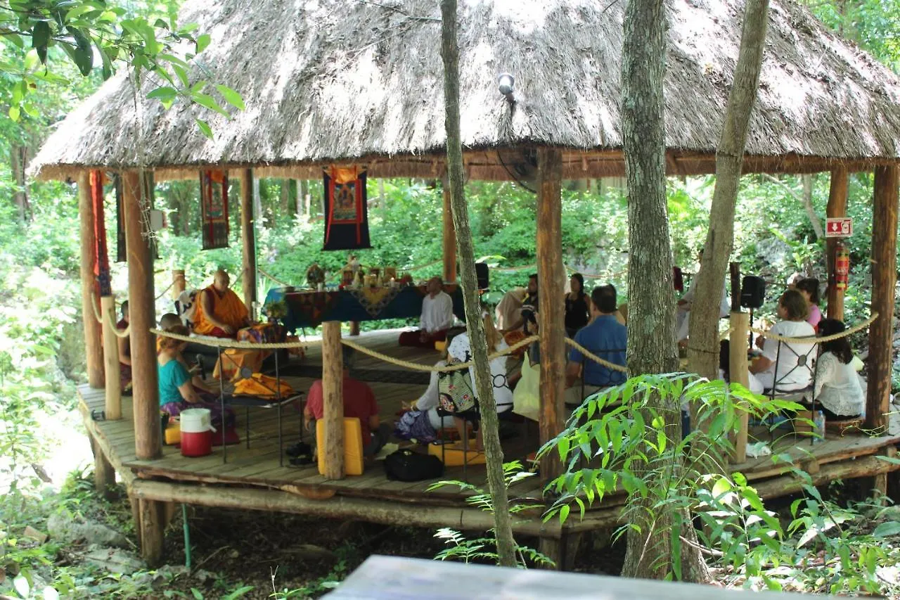 Akumal Natura Glamping Hotel