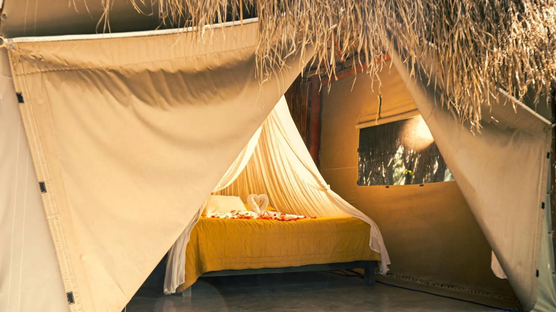 Hotel Akumal Natura Glamping