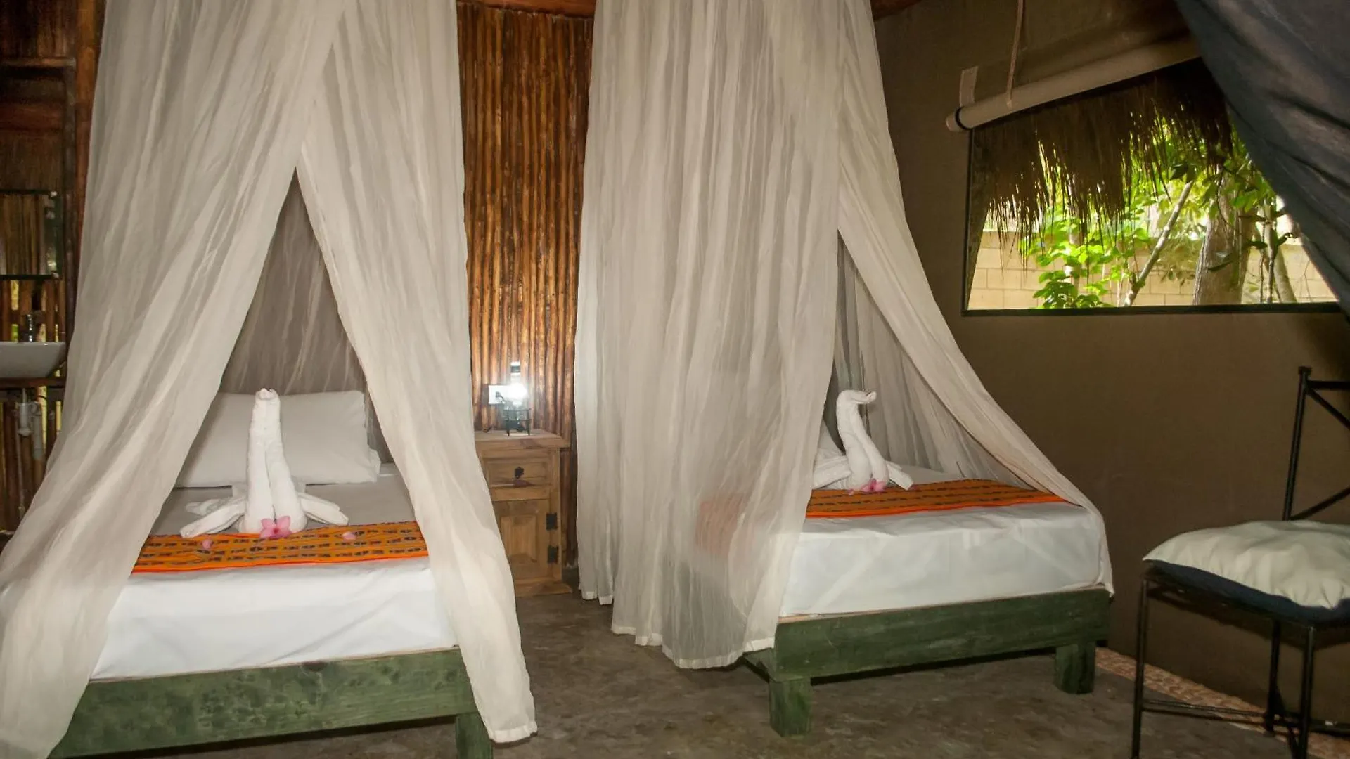 Akumal Natura Glamping Hotel