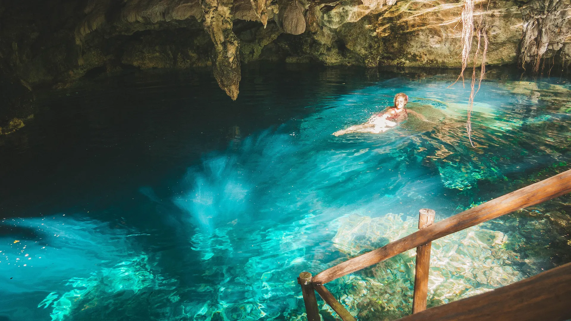Akumal Natura Glamping Hotel